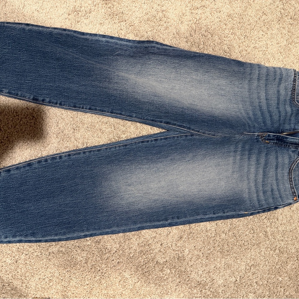 Evereve Classic Barrel Jeans